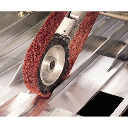 Courroies de traitement des surfaces Scotch-Brite Chandler Sales