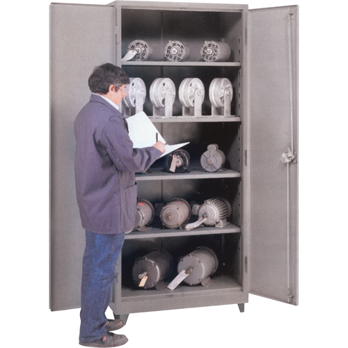 Armoires &agrave; calibre &eacute;lev&eacute;, Acier, 4 Tablettes, 78" h x 36" la x 21" P, Gris Chandler Sales