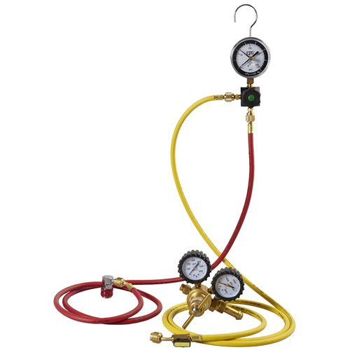 Ensemble pour test de fuite dazote pour climatisation automobile avec r&eacute;gulateur Chandler Sales