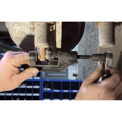 Slack Adjuster Rod Pin Press for Class 6-8 Trucks Chandler Sales