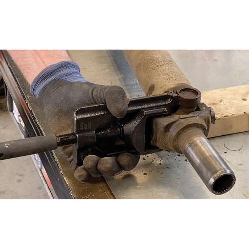 Small U-Joint Puller, 1 Pcs, 1.25" Puller Length Chandler Sales