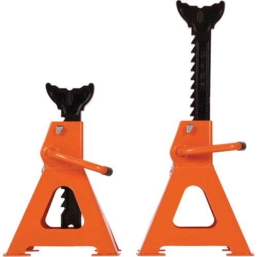 Cric de service &agrave; profil bas avec chandelles de s&eacute;curit&eacute;, 3 tonne(s) Capacit&eacute;, 2-19/20" Abaiss&eacute;e, 19-9/10" &eacute;lev&eacute;e, Hydraulique &agrave; main Chandler Sales