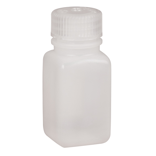 Bouteilles peu encombrantes &agrave; prise facile, Carr&eacute;e, 2 oz, Plastique Chandler Sales