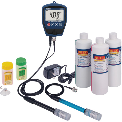 Trousse de pH/mV-m&egrave;tre R3525 avec &eacute;lectrode de potentiel redox, solution de pH/conductivit&eacute; et adaptateur de courant Chandler Sales