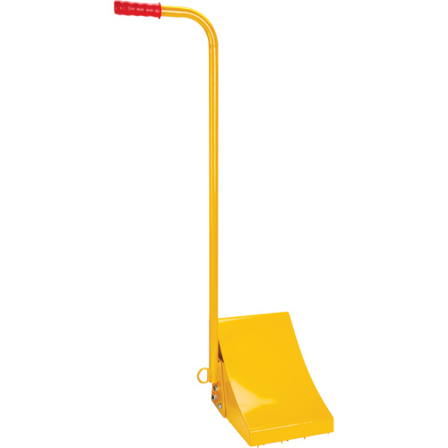 Cale de roue pour la glace avec poign&eacute;e ergonomique, Acier, Jaune, 8-1/16" la x 10-5/8" p x 8-13/16" h Chandler Sales