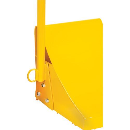 Cale de roue pour la glace avec poign&eacute;e ergonomique, Acier, Jaune, 8-1/16" la x 10-5/8" p x 8-13/16" h Chandler Sales