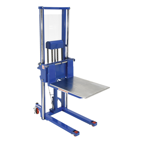 Gerbeur Hefti-Lift, M&eacute;canisme Pompe au pied, Capacit&eacute; de 1500 lb, Levage max de 63" Chandler Sales