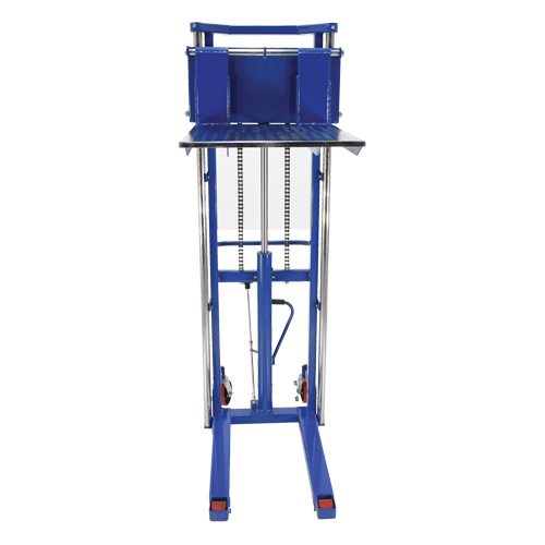 Gerbeur Hefti-Lift, M&eacute;canisme Pompe au pied, Capacit&eacute; de 1500 lb, Levage max de 63" Chandler Sales