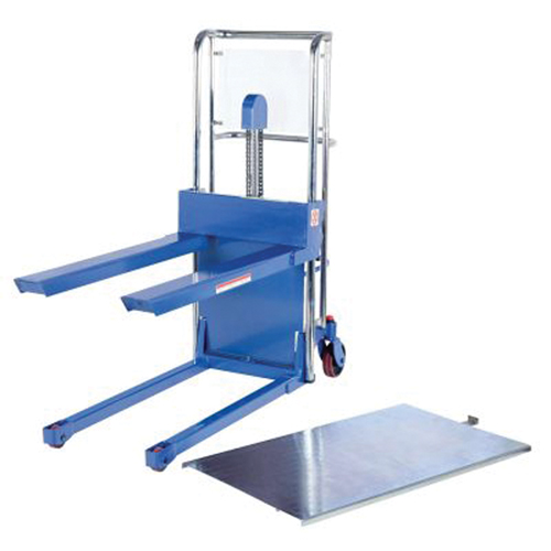 Gerbeur Hefti-Lift, M&eacute;canisme Pompe au pied, Capacit&eacute; de 400 lb, Levage max de 44" Chandler Sales
