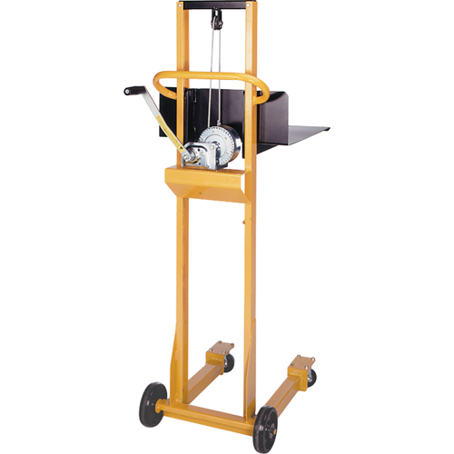Empileur &agrave; plateforme Easy-Lift, M&eacute;canisme Treuil manuel, Capacit&eacute; de 500 lb, Levage max de 52" Chandler Sales