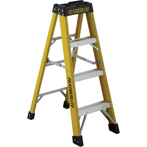 Industrial Heavy-Duty Stepladders (6900 Series), 4', Fibreglass, 300 lbs. Capacity, Type 1A Chandler Sales