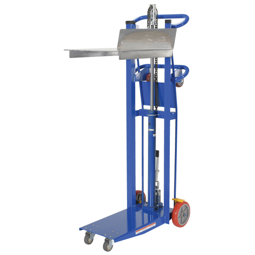 Gerbeur &agrave; plateforme hydraulique, M&eacute;canisme Pompe au pied, Capacit&eacute; de 750 lb, Levage max de 52" Chandler Sales