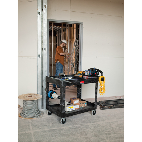Chariot utilitaire robuste - 4500-88, 2 tiers, 17-1/8" x 33-1/4" x 39", Capacit&eacute; 500 lb Chandler Sales