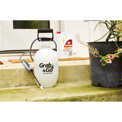 Vaporisateur pour usage multiple Grab & Go, 1 gal. (4,5 L), Poly&eacute;thyl&egrave;ne, Lance de 10" Chandler Sales
