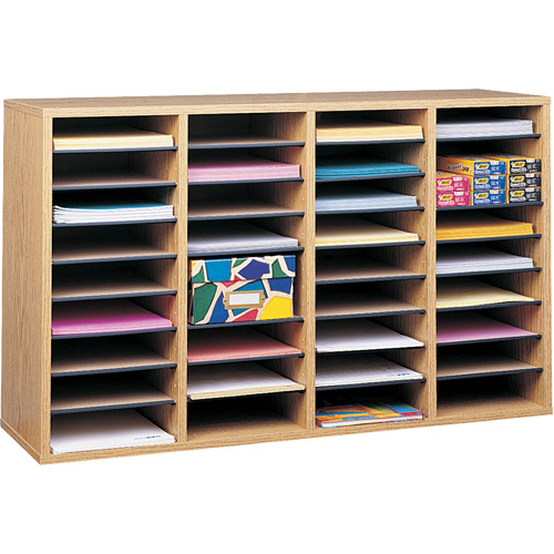 Casier &agrave; compartiments r&eacute;glable pour documentation, Stationnaire, 36 fentes, Bois, 39-1/4" la x 11-3/4" p x 24" h Chandler Sales