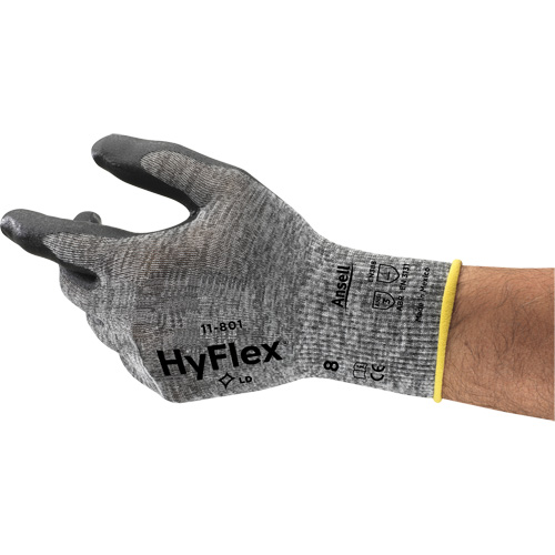 Gants Hyflex 11-801, 7/Petit, R&ecirc;vetement Mousse de nitrile, Calibre 15, Enveloppe en Nylon Chandler Sales