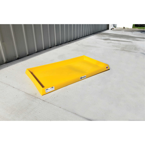 Plateaux Ultra-Containment Tray, 54" lo x 29,8" la x 3,5" h, Cap. de d&eacute;versement 16,5 gal. US Chandler Sales