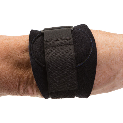 Gaines pour coude du joueur de tennis Chandler Sales