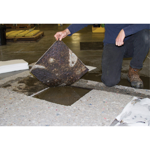 Tampons Husky Spilltration, Huile seulement, 16" x 16", 17,2 gal. d'absorption Chandler Sales