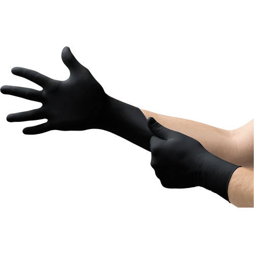 Onyx&reg; Gloves, Small, Nitrile, 3.5-mil, Powder-Free, Black Chandler Sales