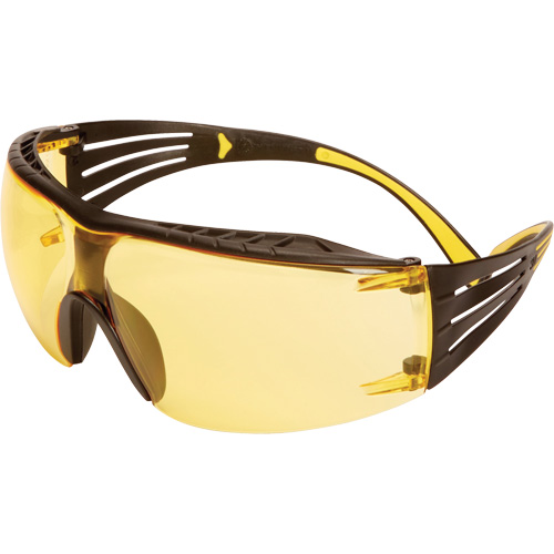 Lunettes de s&eacute;curit&eacute; SecureFit s&eacute;rie 400, Lentille Ambr&eacute;e, Antibu&eacute;e/Anti-&eacute;gratignures, ANSI Z87+/R&eacute;pond ou surpasse la norme CSA Z94.3 Chandler Sales