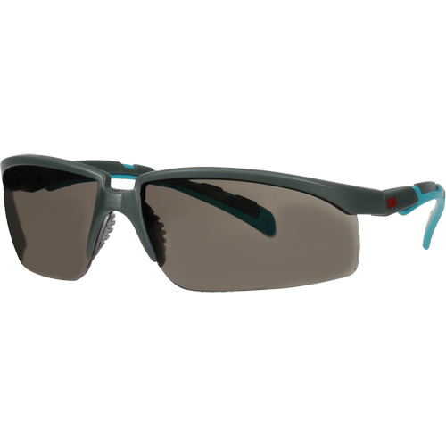 Lunettes de s&eacute;curit&eacute; de la s&eacute;rie Solus 2000, Lentille Gris, Antibu&eacute;e/Anti-&eacute;gratignures, ANSI Z87+ Chandler Sales