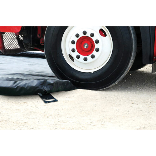 Berme Ultra-Containment Berms, Capacit&eacute; 159 gal. US, 8' la x 8' lo x 4" h, Paroi en mousse Chandler Sales