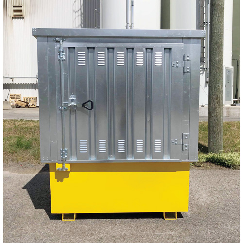 Steel Ultra-IBC Hard Top, 71.1" L x 83.1" W x 66.3" H, 5640 lbs. Load Capacity Chandler Sales