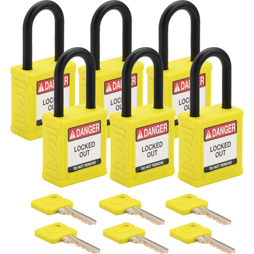 Cadenas de verrouillage Velocity, Jaune, Cl&eacute;s diff&eacute;rentes, Nylon, Largeur de 1-1/2" Chandler Sales