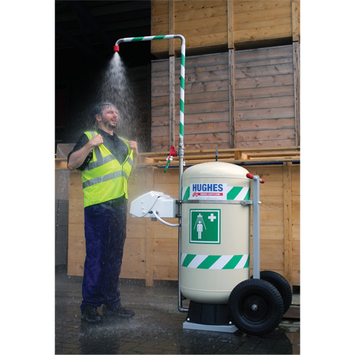 Douche d'urgence mobile et ind&eacute;pendant avec douche oculaire et faciale, Capacit&eacute; 30 gal., Conformit&eacute; Aucune Chandler Sales
