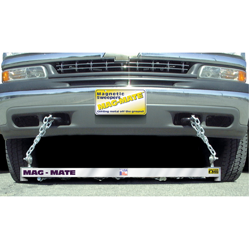 Balais de cour magn&eacute;tique, 84" la Chandler Sales