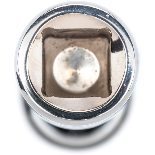 Douille magn&eacute;tique pivotante &agrave; six pans pour bougie d'allumage  Chandler Sales