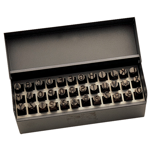 Jeu de lettres et num&eacute;ros pour estampage &agrave; la main, 36 morceaux Chandler Sales