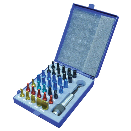 Jeu d'embouts &agrave; ins&eacute;rer de couleur avec boîtier en m&eacute;tal Chandler Sales