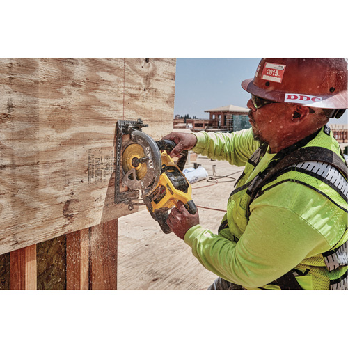 FlexVolt&reg; Worm Drive Style Saw (Tool Only), 7-1/4", 60 V Chandler Sales