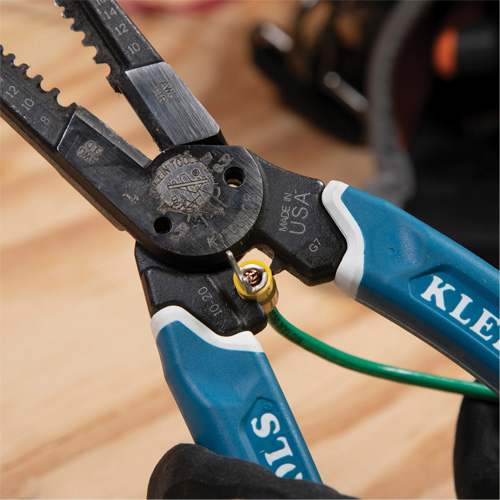 Klein-Kurve&reg; Heavy-Duty Wire Stripper, Cutter & Crimper Multi-Tool, 8-1/4" L, 8 - 20 AWG Chandler Sales