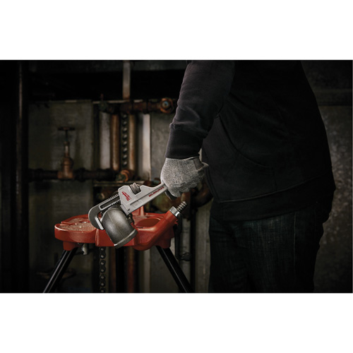 Pipe Wrench, 1-1/2" Jaw Capacity, 10" Long, Ergonomic Handle Chandler Sales