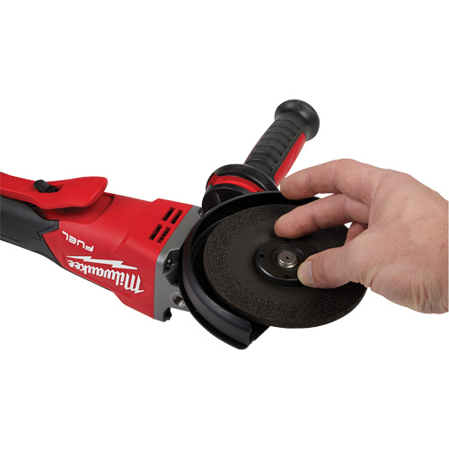 Meuleuse &agrave; frein avec interrupteur &agrave; glissi&egrave;re verrouillable M18 Fuel, 18 V, Mandrin 5", Lithium-ion Chandler Sales