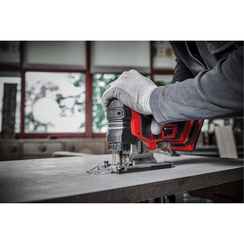 Scie sauteuse professionnelle sans fil &agrave; vitesse variable (outil seulement), 18 V, Lithium-ion, 0-3500 coups/min, 1-1/32" Longueur de la course Chandler Sales