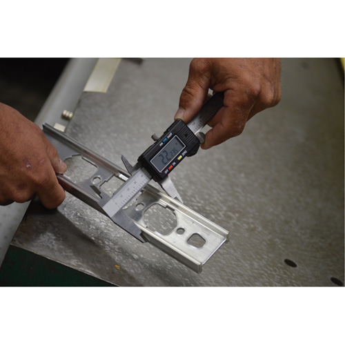 Digital Caliper, 0.0005" (0.01 mm) Resolution, 0" - 6" (0 mm - 150 mm) Range Chandler Sales