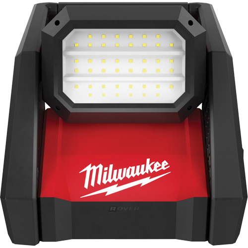 Projecteur d'illumination &agrave; alimentation double M18 Rover, DEL, 2000/4000/1200 lumens, Boîtier en Plastique Chandler Sales