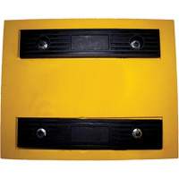 Cale de roue, Polyur&eacute;thane, Jaune, 15-1/4" la x 12-1/8'' p x 10-3/4" h Chandler Sales
