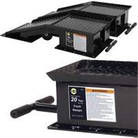 Rampes pour camions lourds avec longue poign&eacute;e en T, Capacit&eacute; 40 000 lb, 45" lo, 13-1/2" la, Hauteur de 9-19/50" Chandler Sales