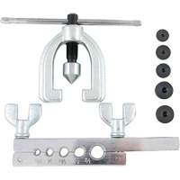 Trousse d'outils d'&eacute;vasement double SAE de 7 morceaux avec coffret moul&eacute; par soufflage Chandler Sales