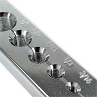 Trousse d'outils d'&eacute;vasement double SAE de 7 morceaux avec coffret moul&eacute; par soufflage Chandler Sales