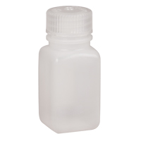 Bouteilles peu encombrantes &agrave; prise facile, Carr&eacute;e, 2 oz, Plastique Chandler Sales