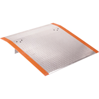 Plaques d'acc&egrave;s en aluminium, Capacit&eacute; de charge 1700 lb, 48" lo x 36" la x 9" h Chandler Sales