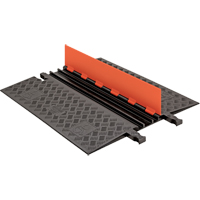 Protecteur de c&acirc;ble ADA/DDA &agrave; profil bas Guard Dog, 3 canaux, 36" lo x 30,3" la x 1,25" h Chandler Sales
