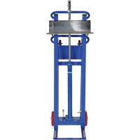 Gerbeur &agrave; plateforme hydraulique, M&eacute;canisme Pompe au pied, Capacit&eacute; de 750 lb, Levage max de 52" Chandler Sales