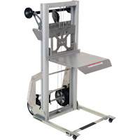 Appareil de levage portatif en aluminium, M&eacute;canisme Pompe au pied, Capacit&eacute; de 200 lb, Levage max de 61" Chandler Sales